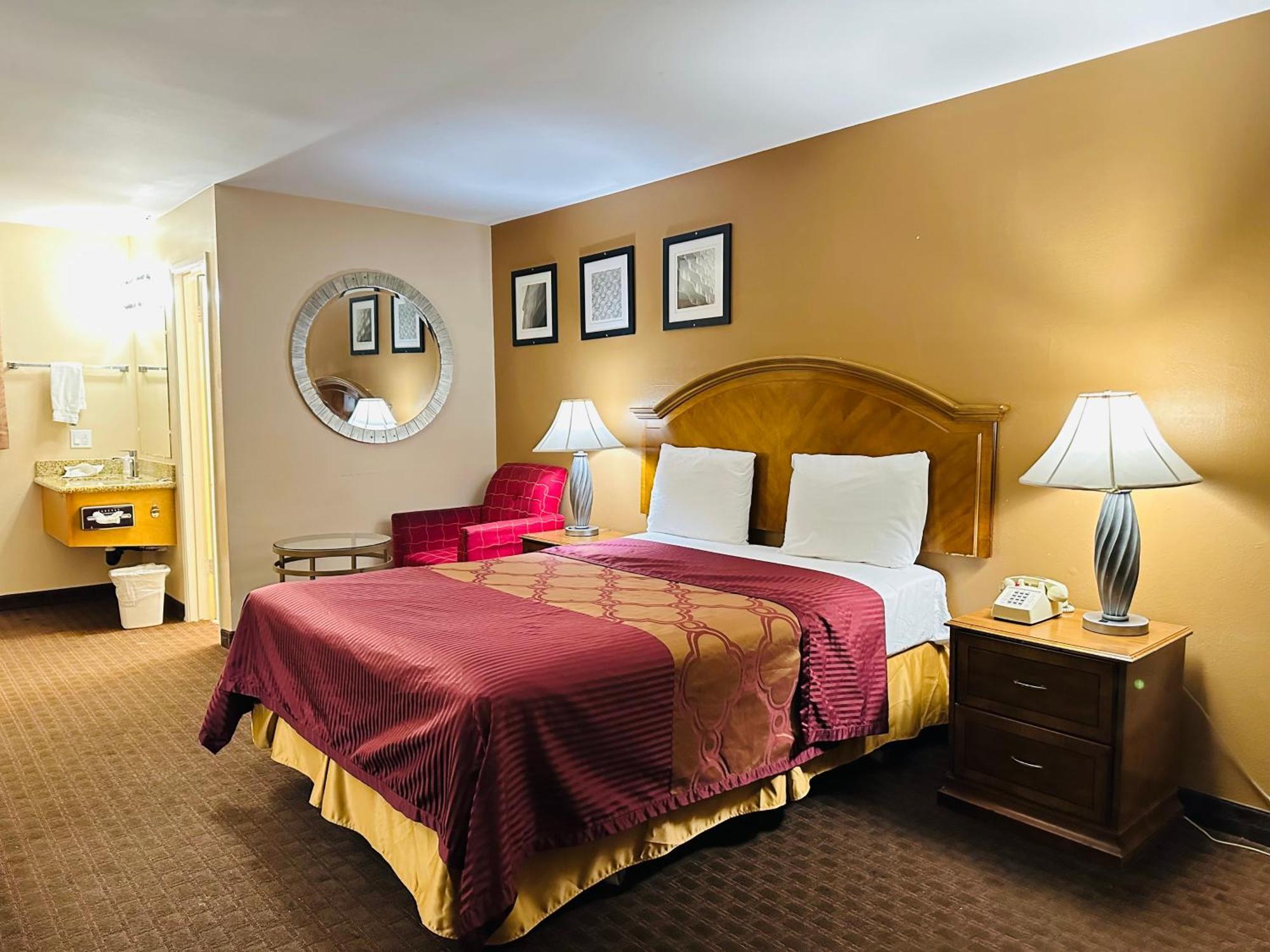 Franciscan Inn Motel Виста Екстериор снимка